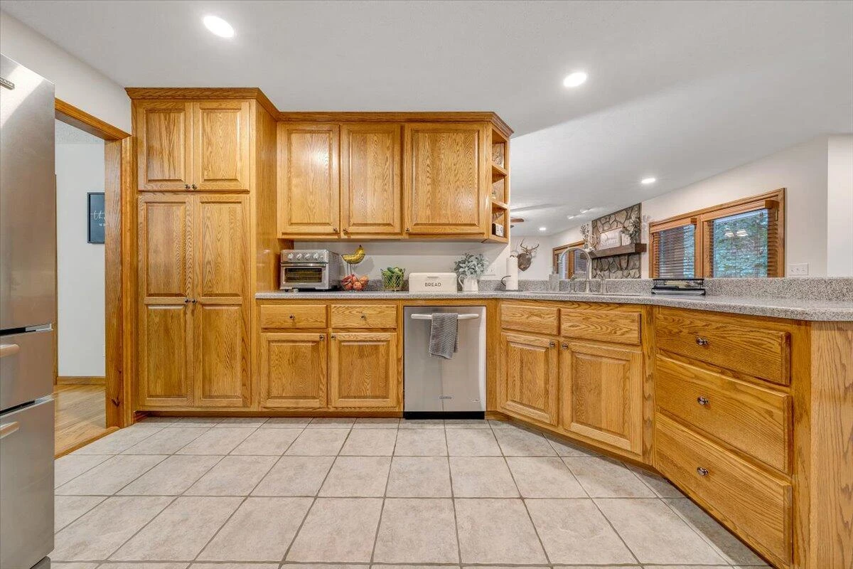 945 Claybanks DR - Photo 19