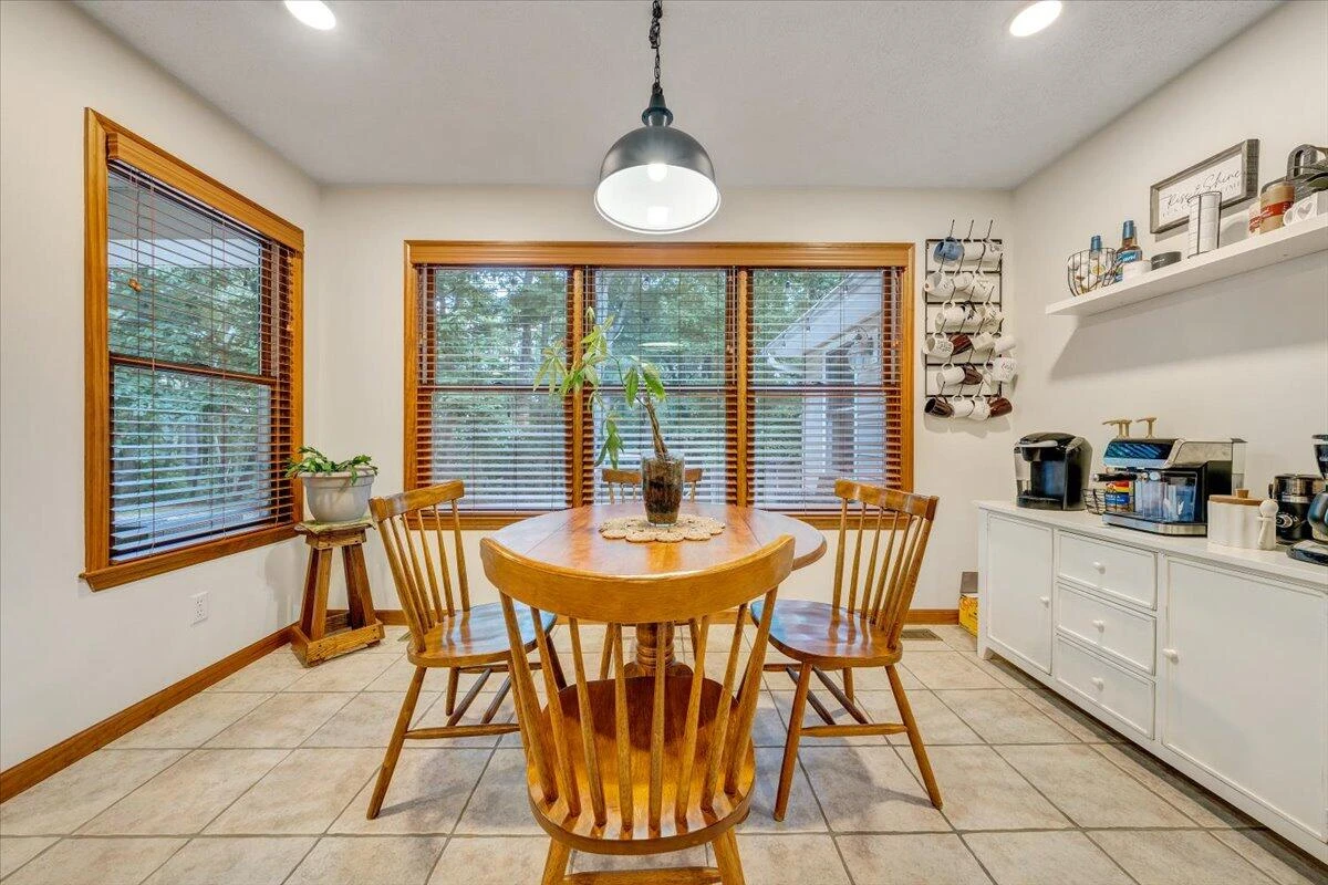 945 Claybanks DR - Photo 22