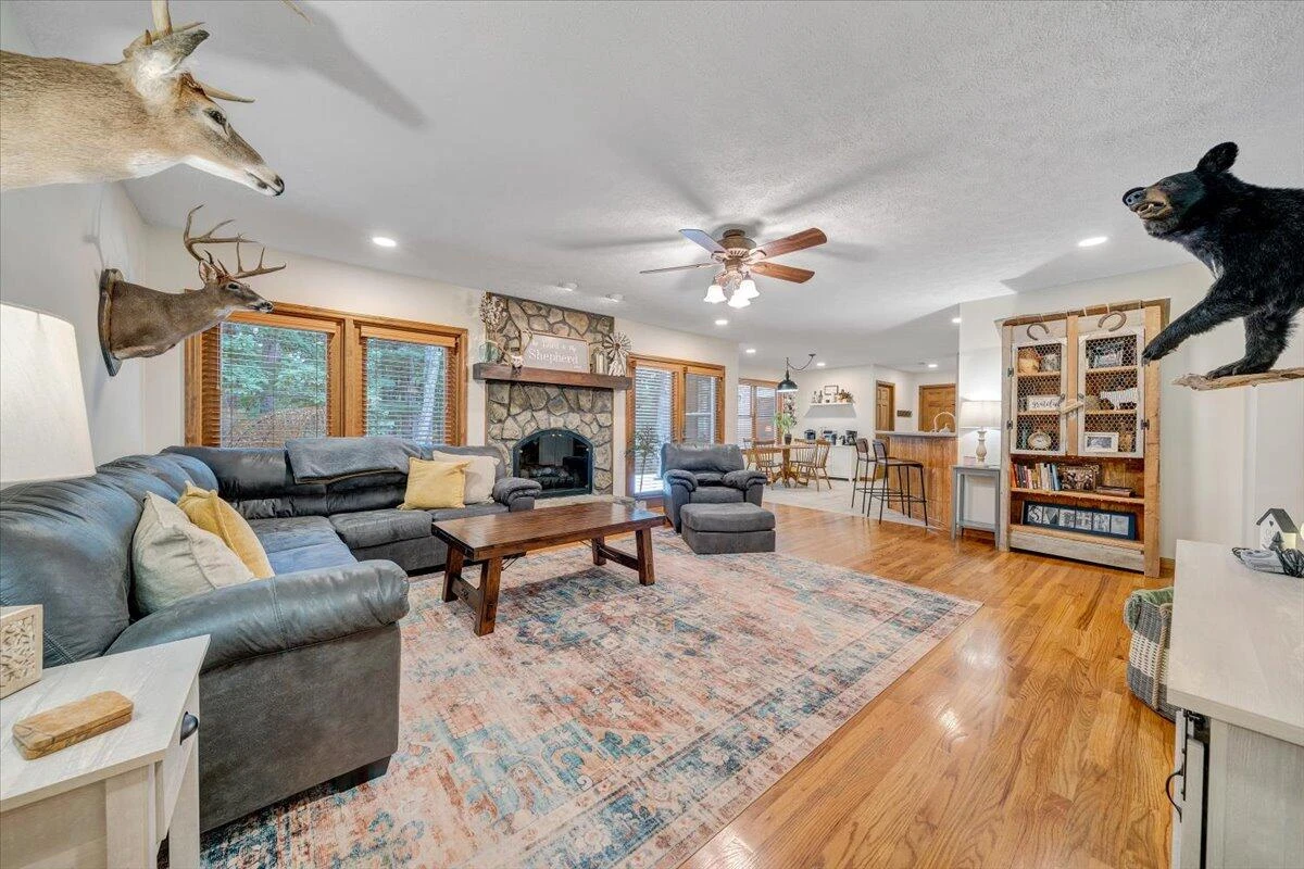 945 Claybanks DR - Photo 26