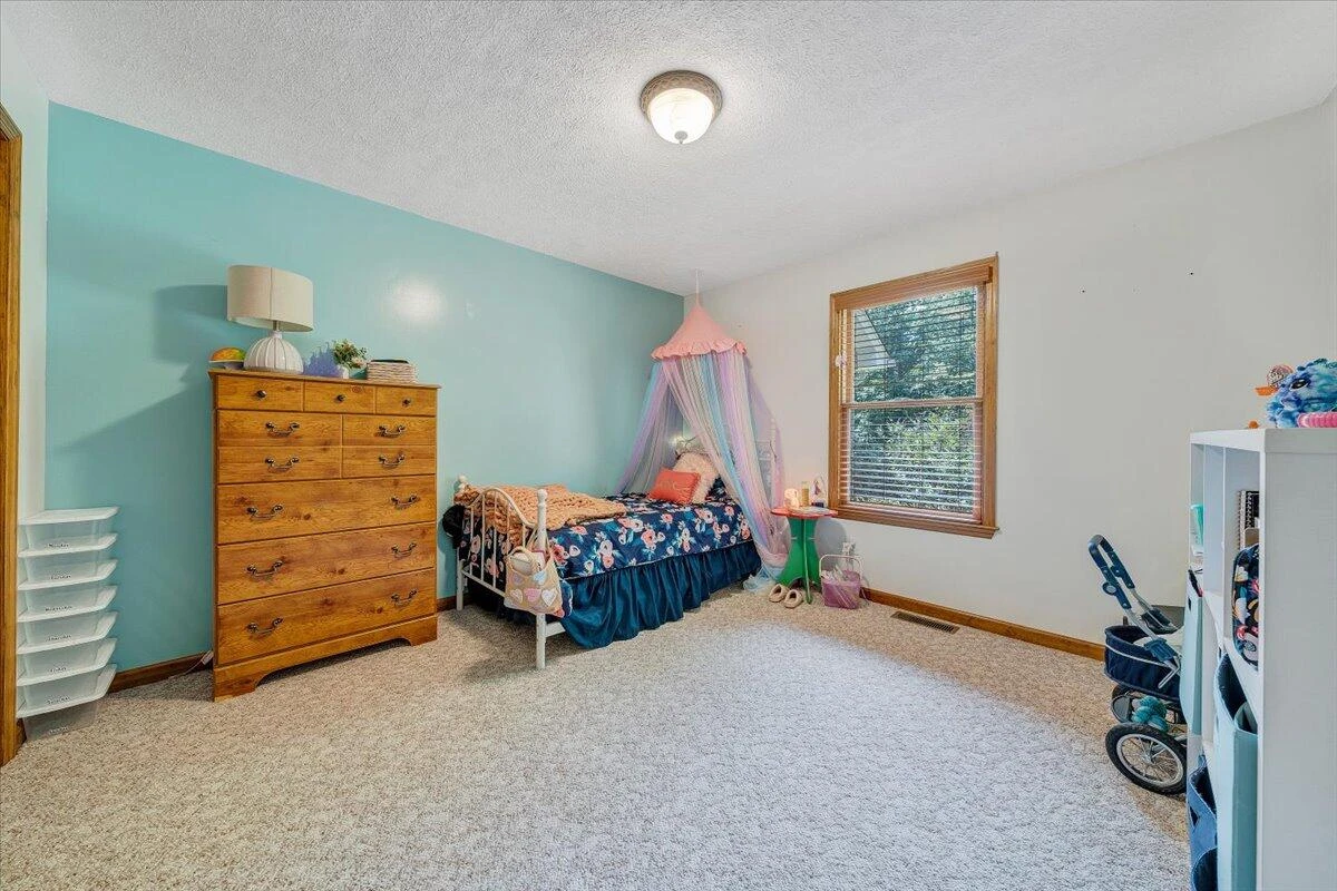 945 Claybanks DR - Photo 41