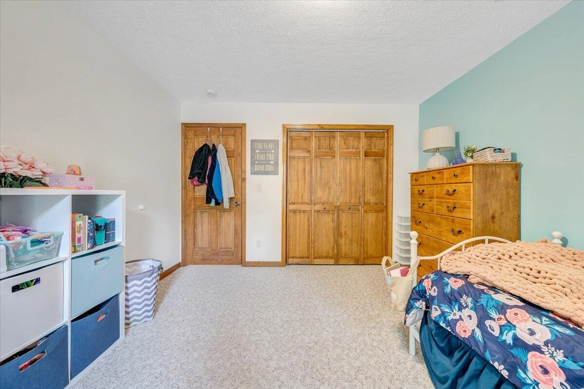 945 Claybanks DR - Photo 43