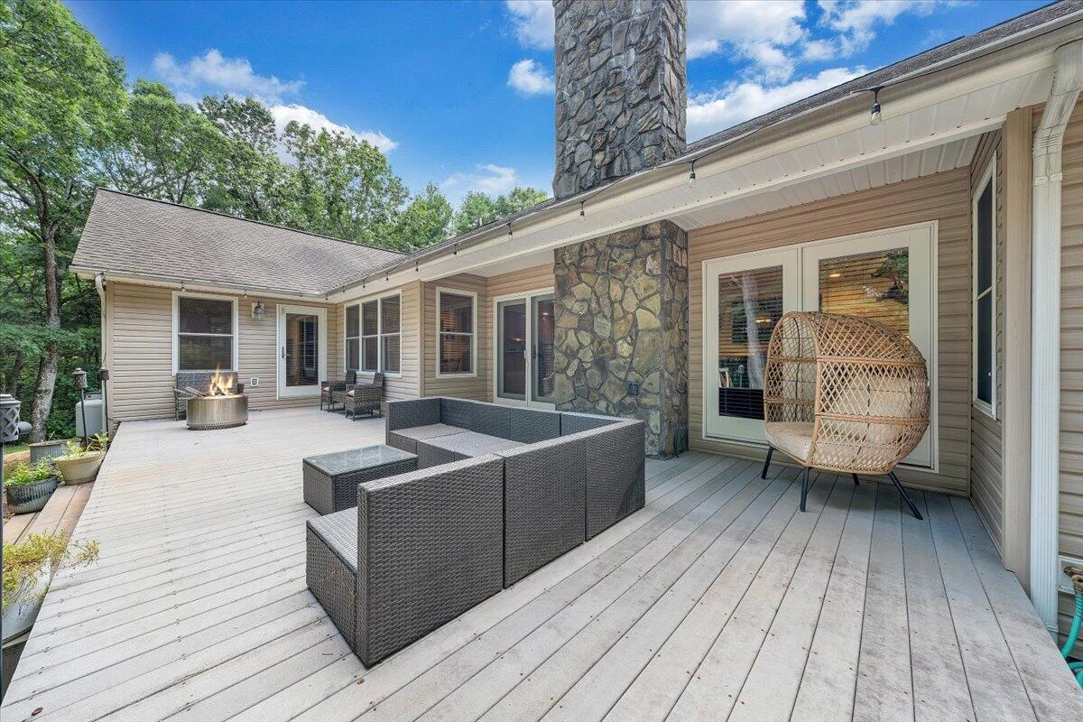 945 Claybanks DR - Photo 51