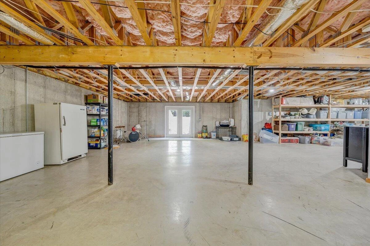 945 Claybanks DR - Photo 55