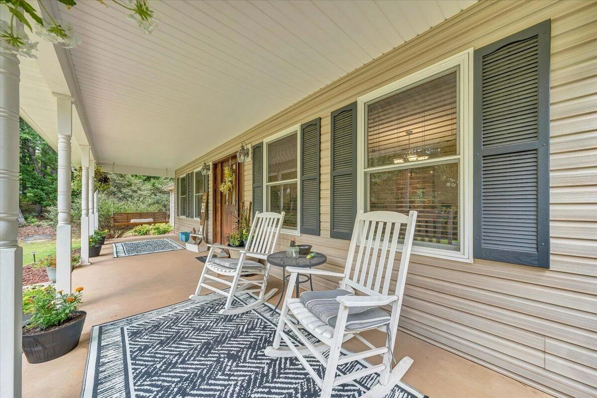 945 Claybanks DR - Photo 12