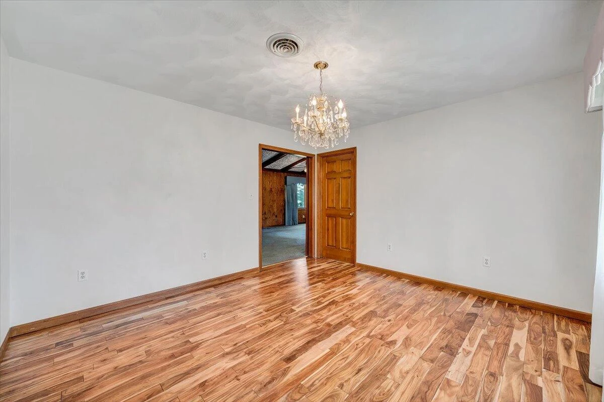 75 Round Hill RD - Photo 17