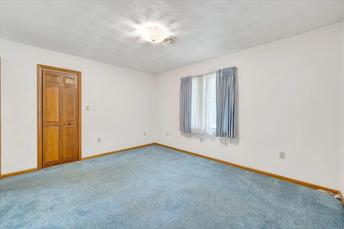 75 Round Hill RD - Photo 21