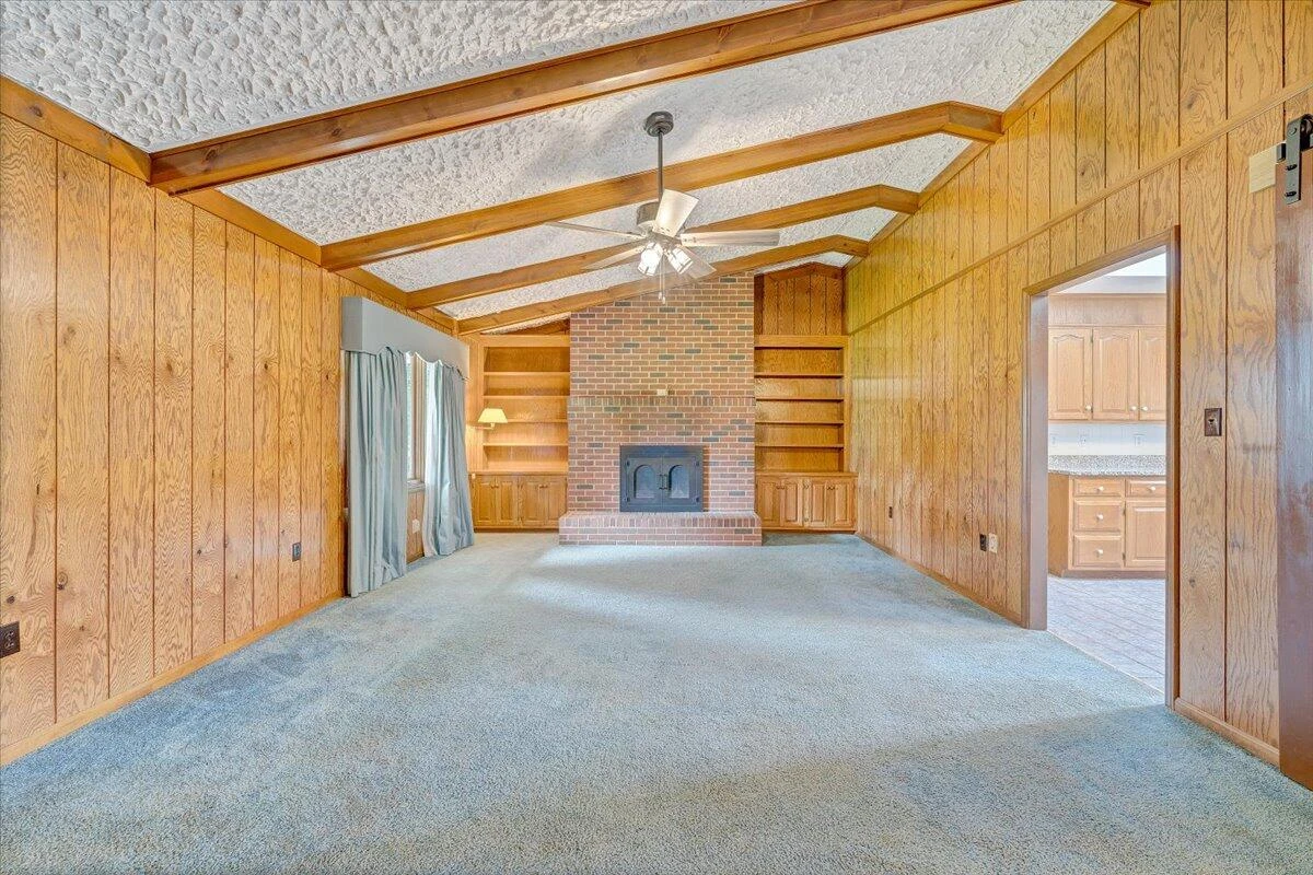 75 Round Hill RD - Photo 3