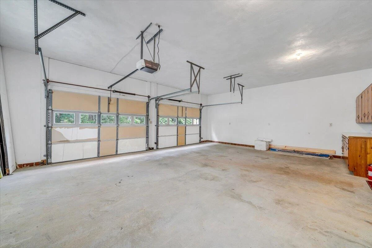 75 Round Hill RD - Photo 32