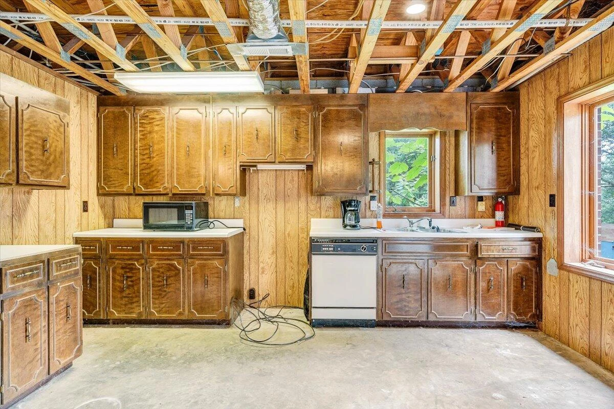 75 Round Hill RD - Photo 40