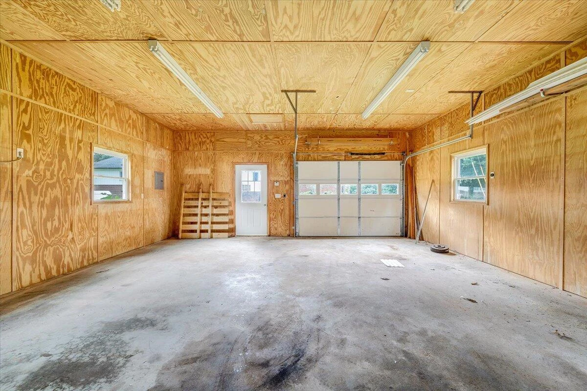 75 Round Hill RD - Photo 43