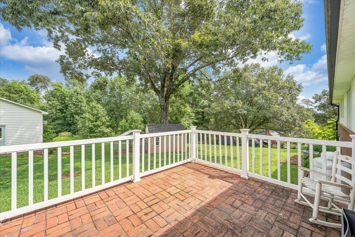 75 Round Hill RD - Photo 46
