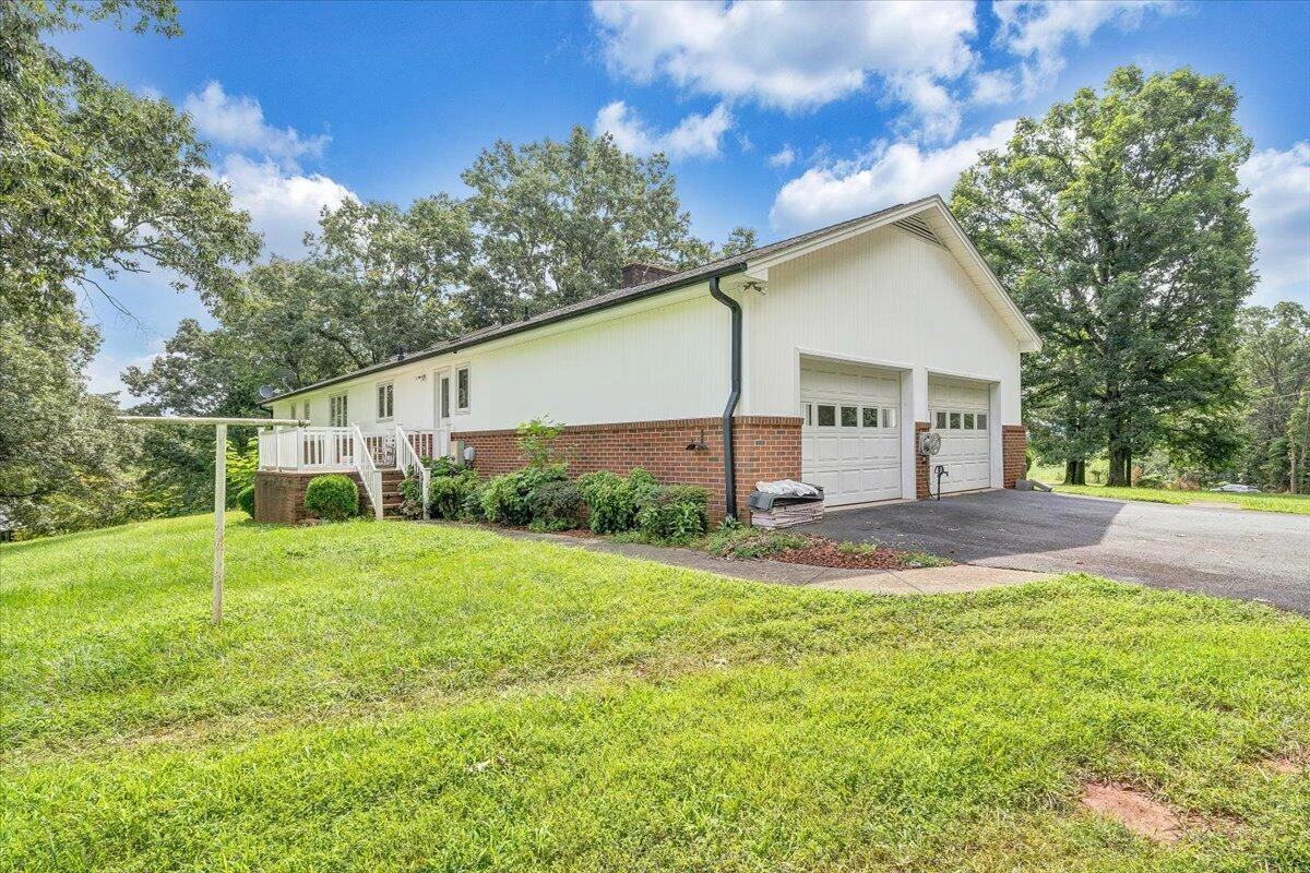 75 Round Hill RD - Photo 56
