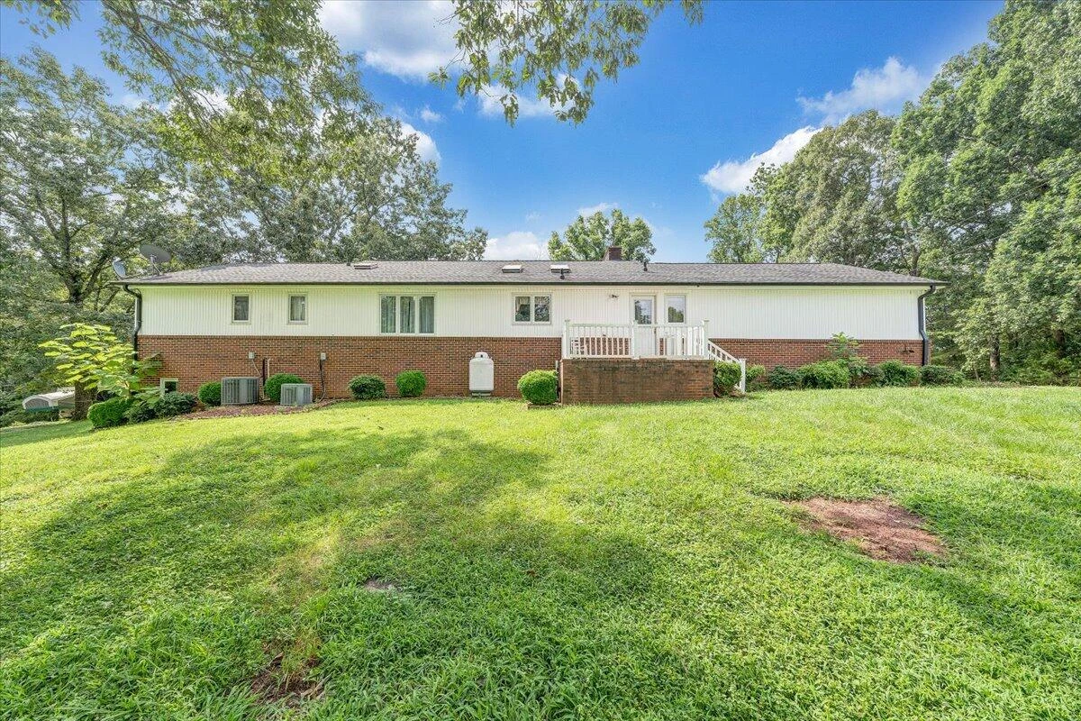 75 Round Hill RD - Photo 59