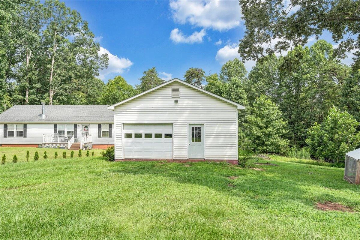 75 Round Hill RD - Photo 62