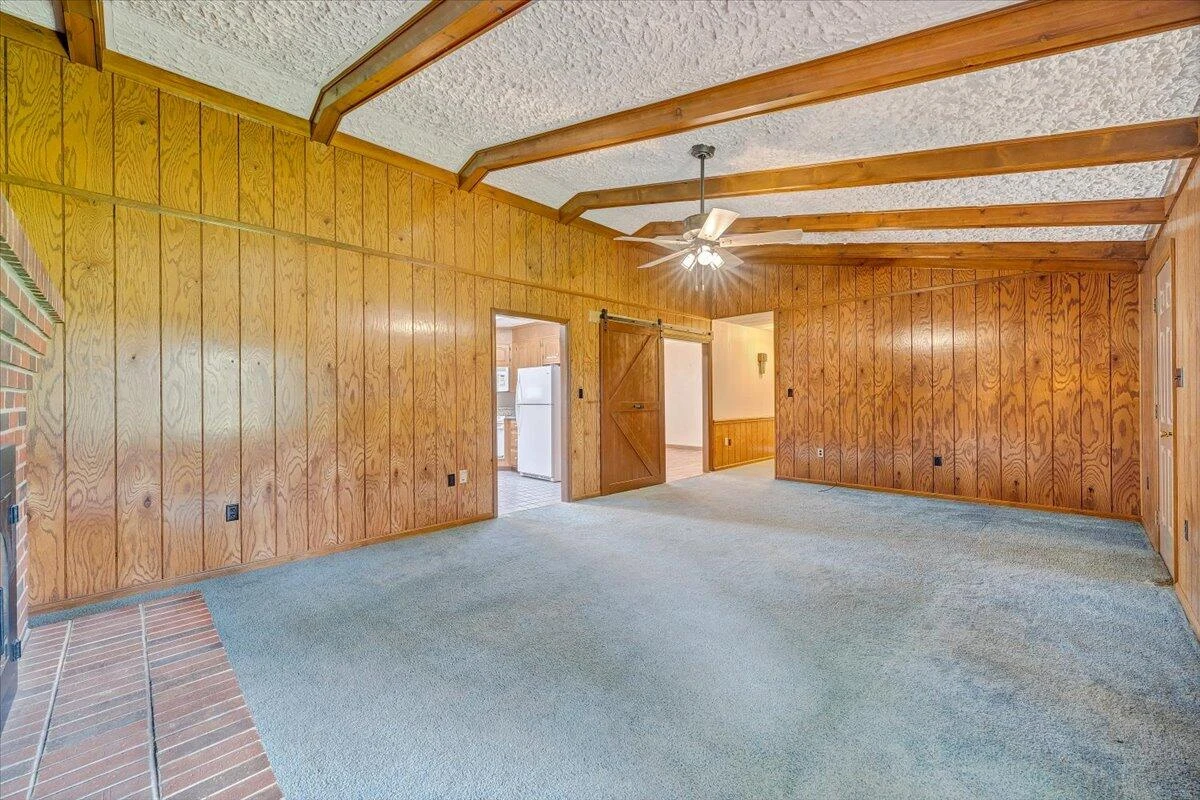75 Round Hill RD - Photo 7