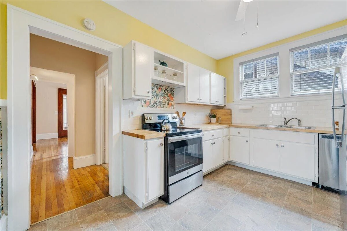 610 8th ST - Photo 14