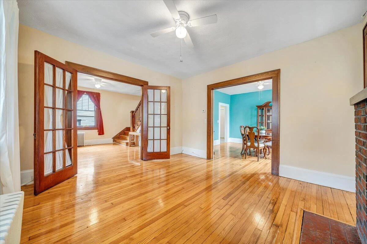 610 8th ST - Photo 10