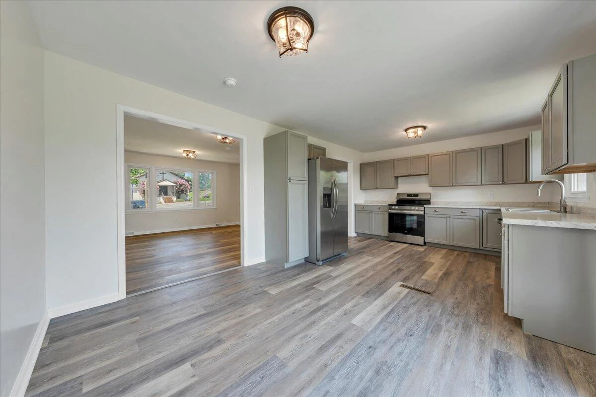 1331 Rainbow Forest DR - Photo 18