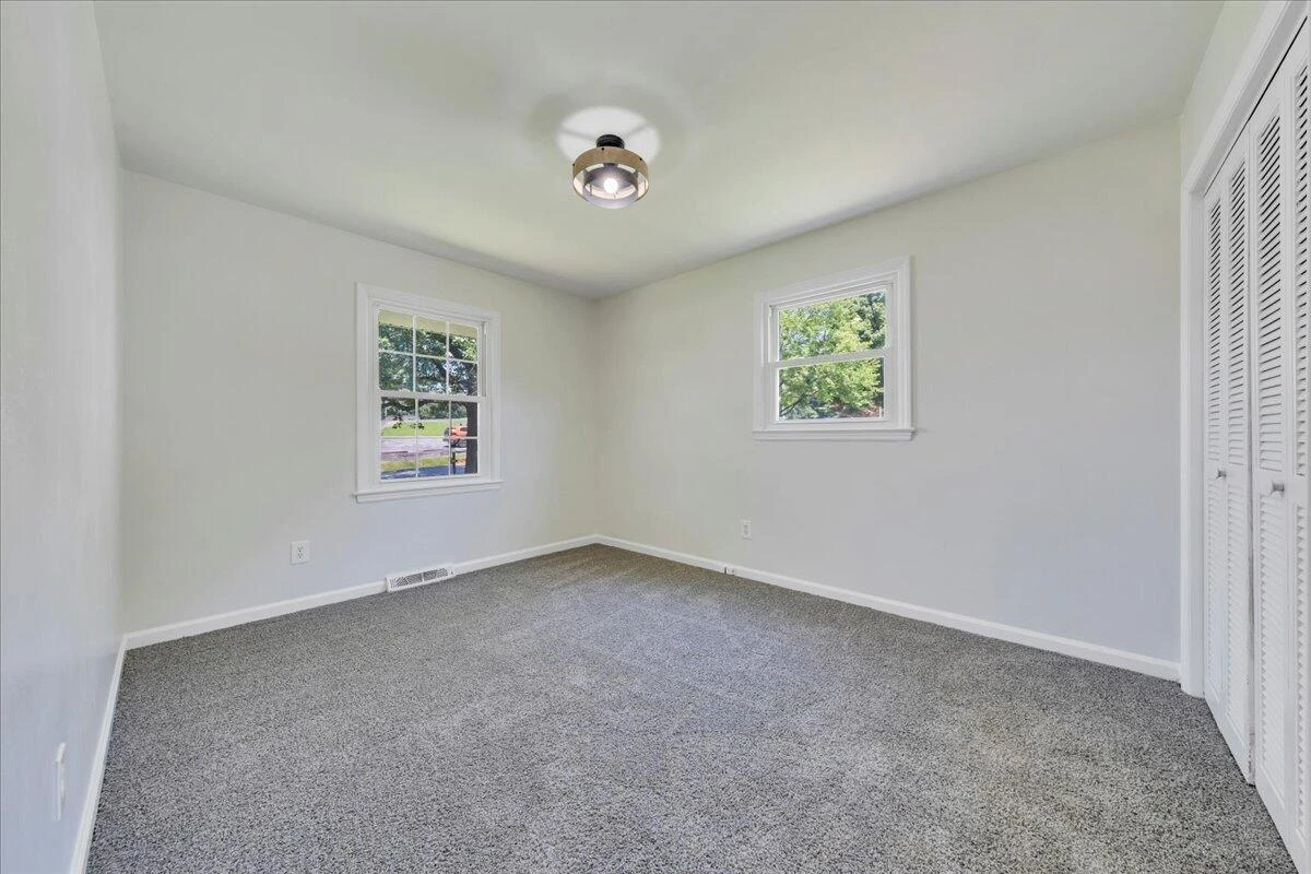 1331 Rainbow Forest DR - Photo 28