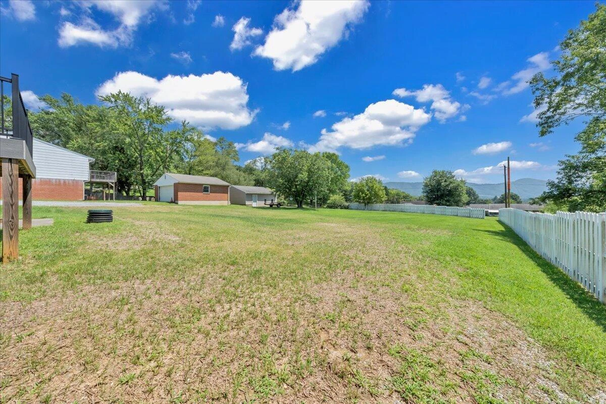 1331 Rainbow Forest DR - Photo 48
