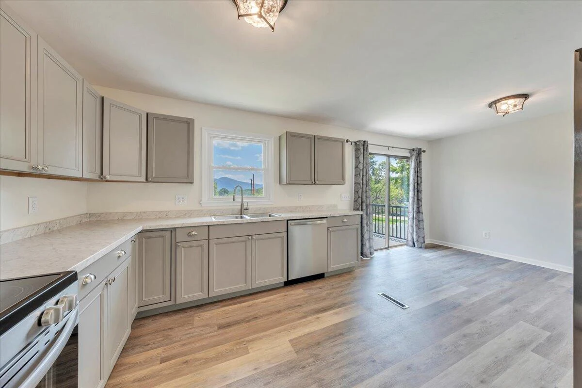 1331 Rainbow Forest DR - Photo 12