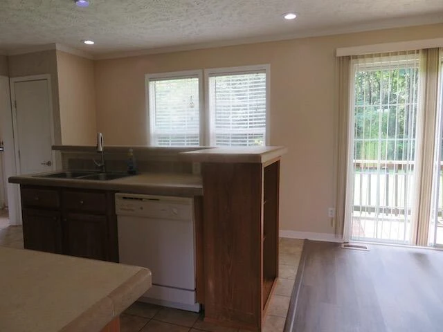 921 Briar Ridge RD - Photo 5