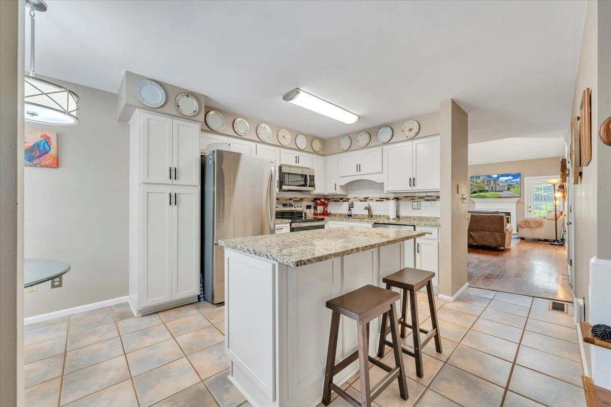 4707 Wembley PL - Photo 11