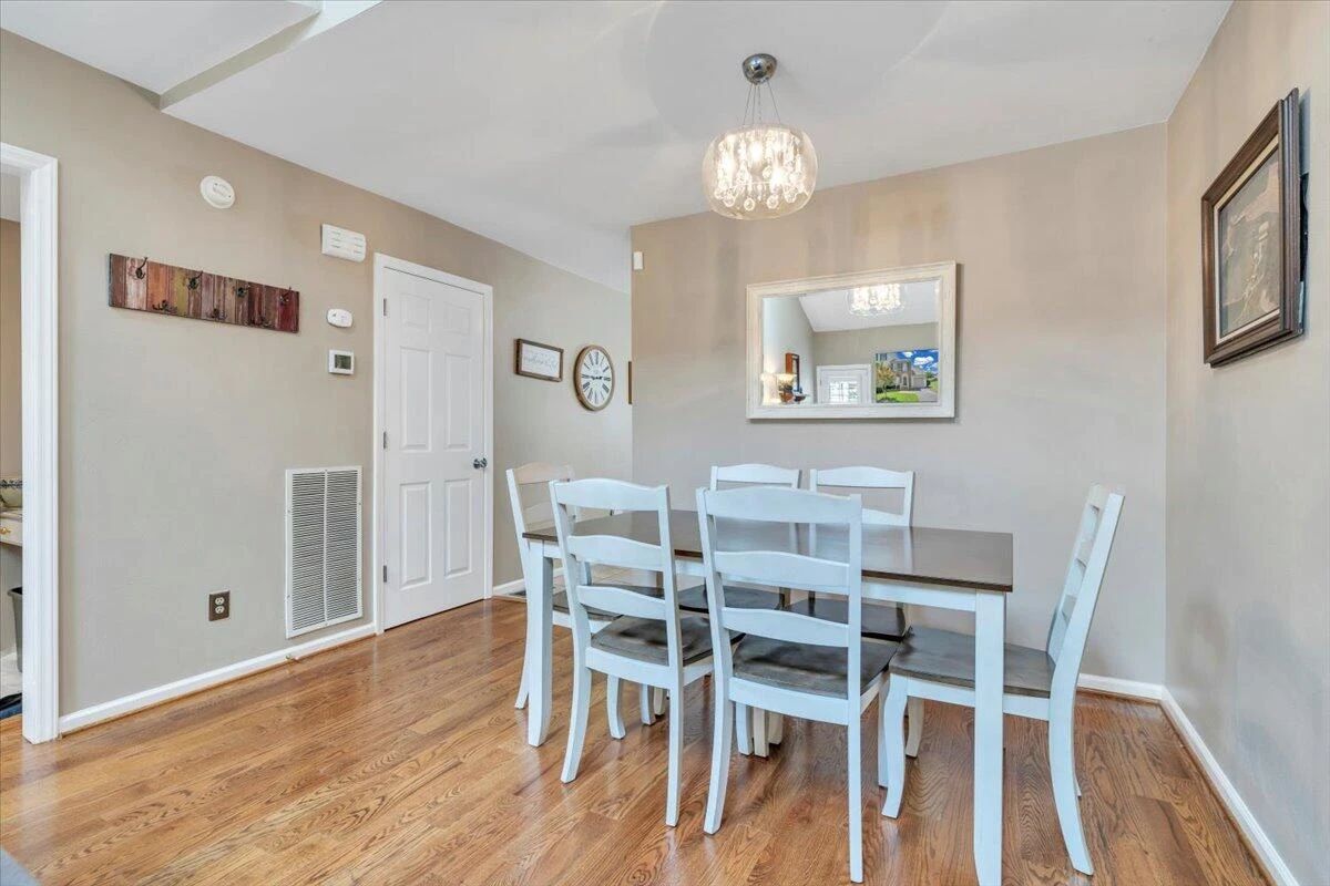 4707 Wembley PL - Photo 16