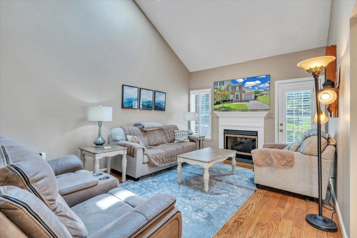 4707 Wembley PL - Photo 19