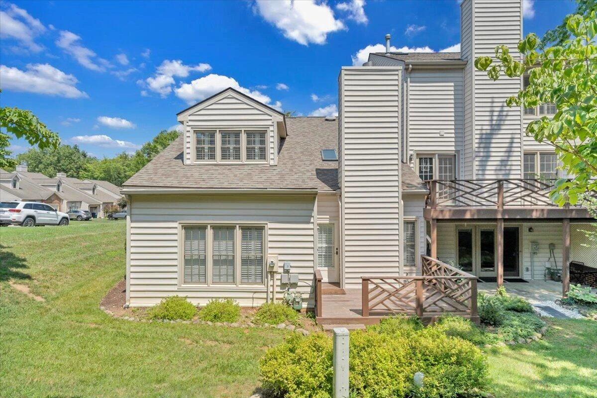 4707 Wembley PL - Photo 37