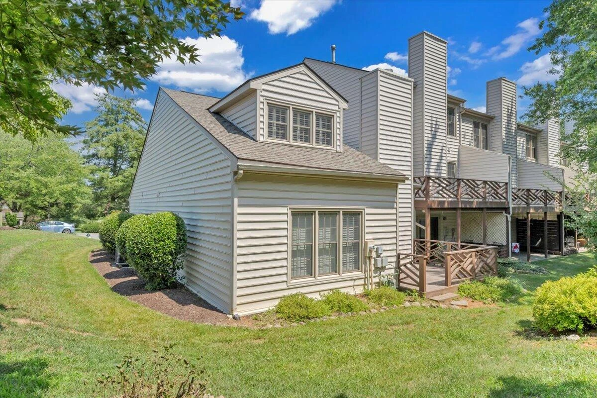 4707 Wembley PL - Photo 38