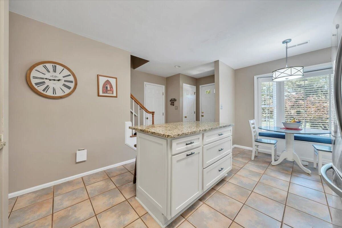 4707 Wembley PL - Photo 5