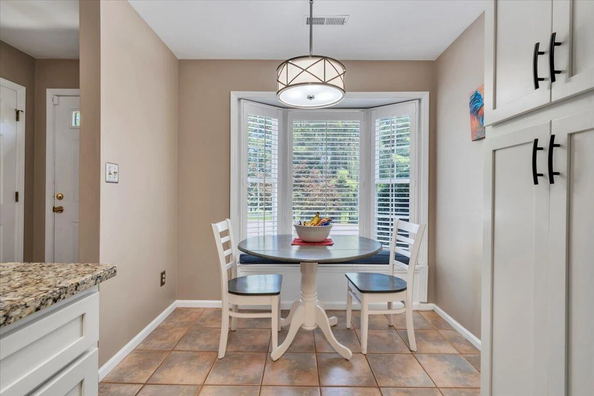 4707 Wembley PL - Photo 6