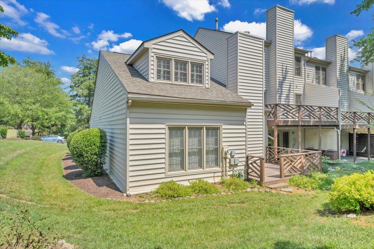 4707 Wembley PL - Photo 67