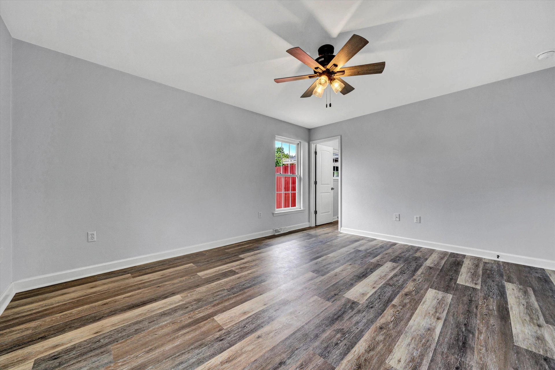 2603 Meadow Springs CIR - Photo 16