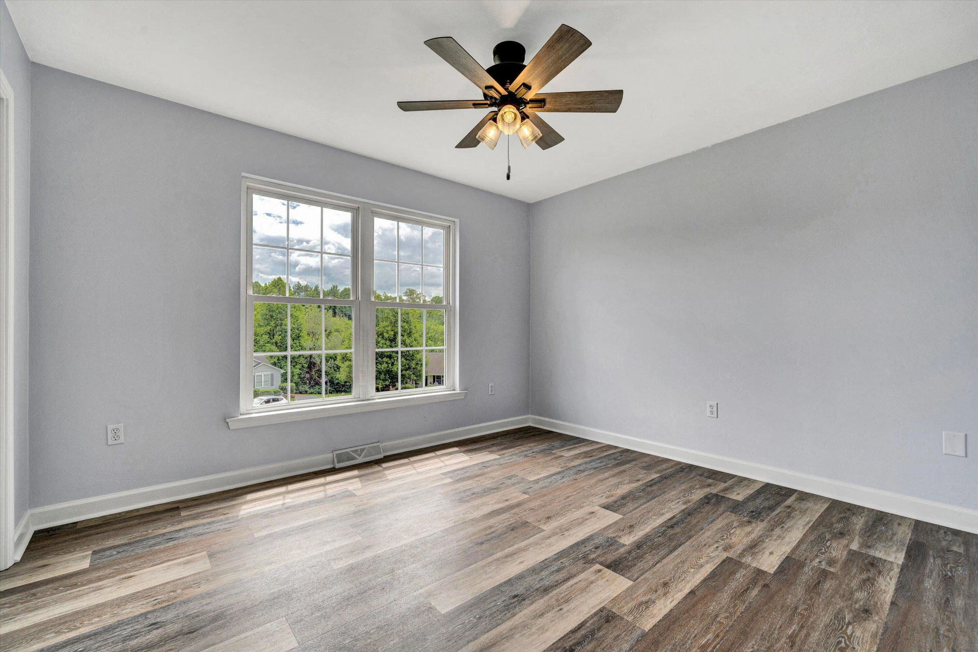 2603 Meadow Springs CIR - Photo 18