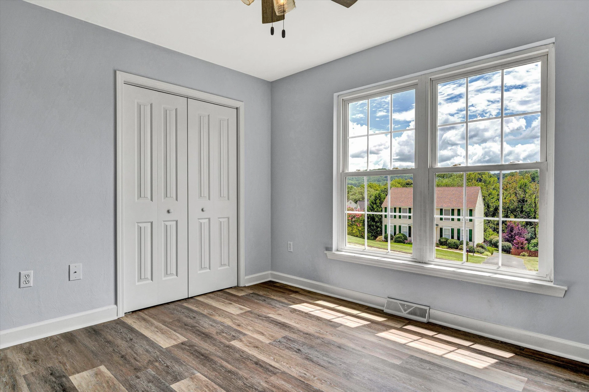 2603 Meadow Springs CIR - Photo 19