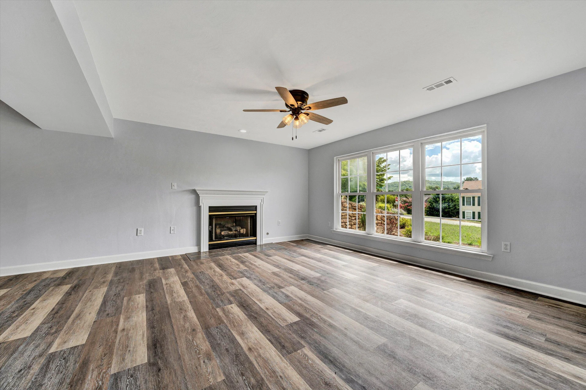 2603 Meadow Springs CIR - Photo 21