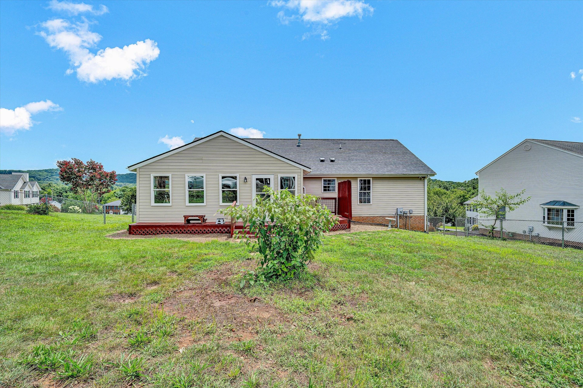 2603 Meadow Springs CIR - Photo 30