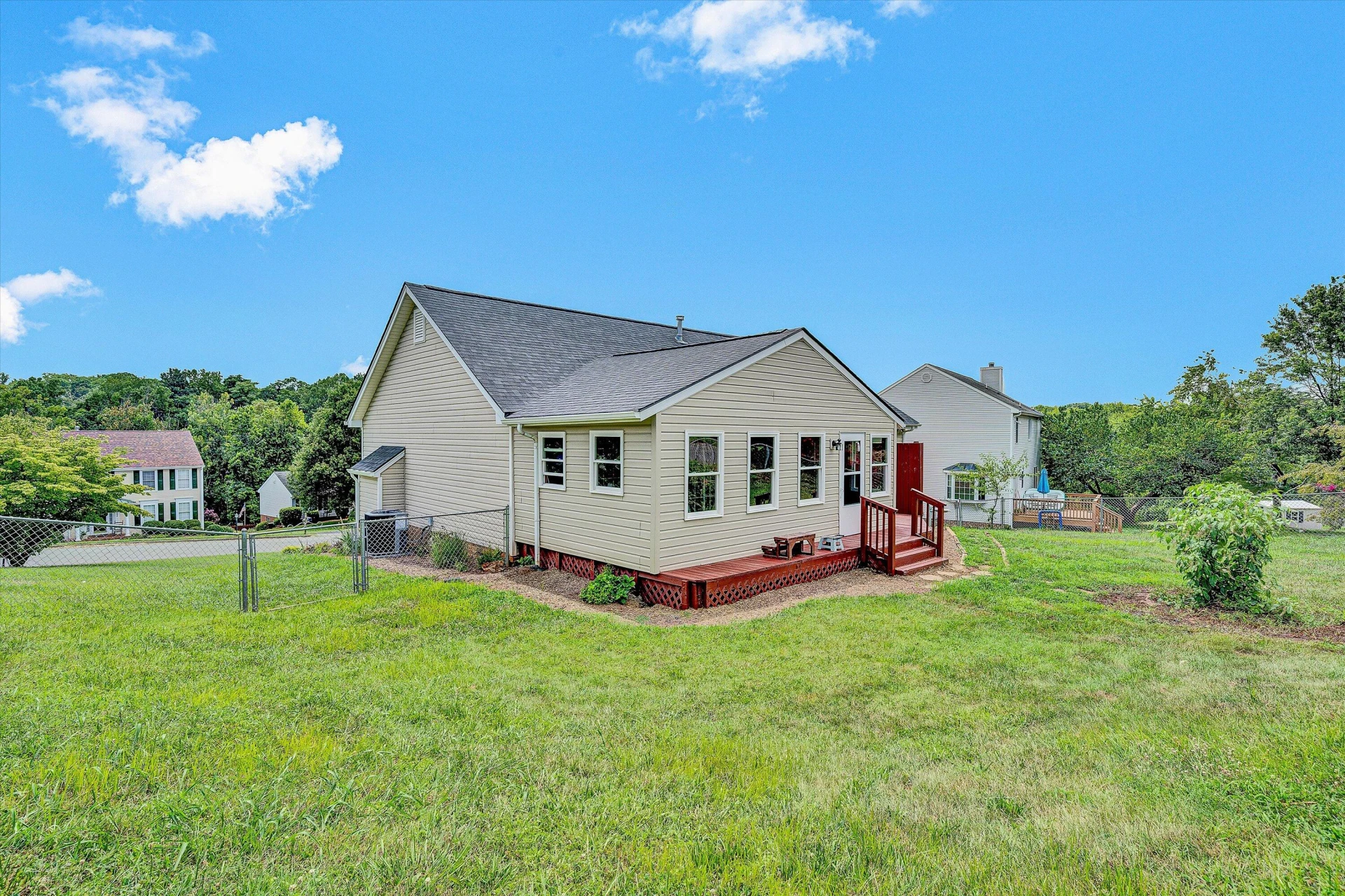 2603 Meadow Springs CIR - Photo 31
