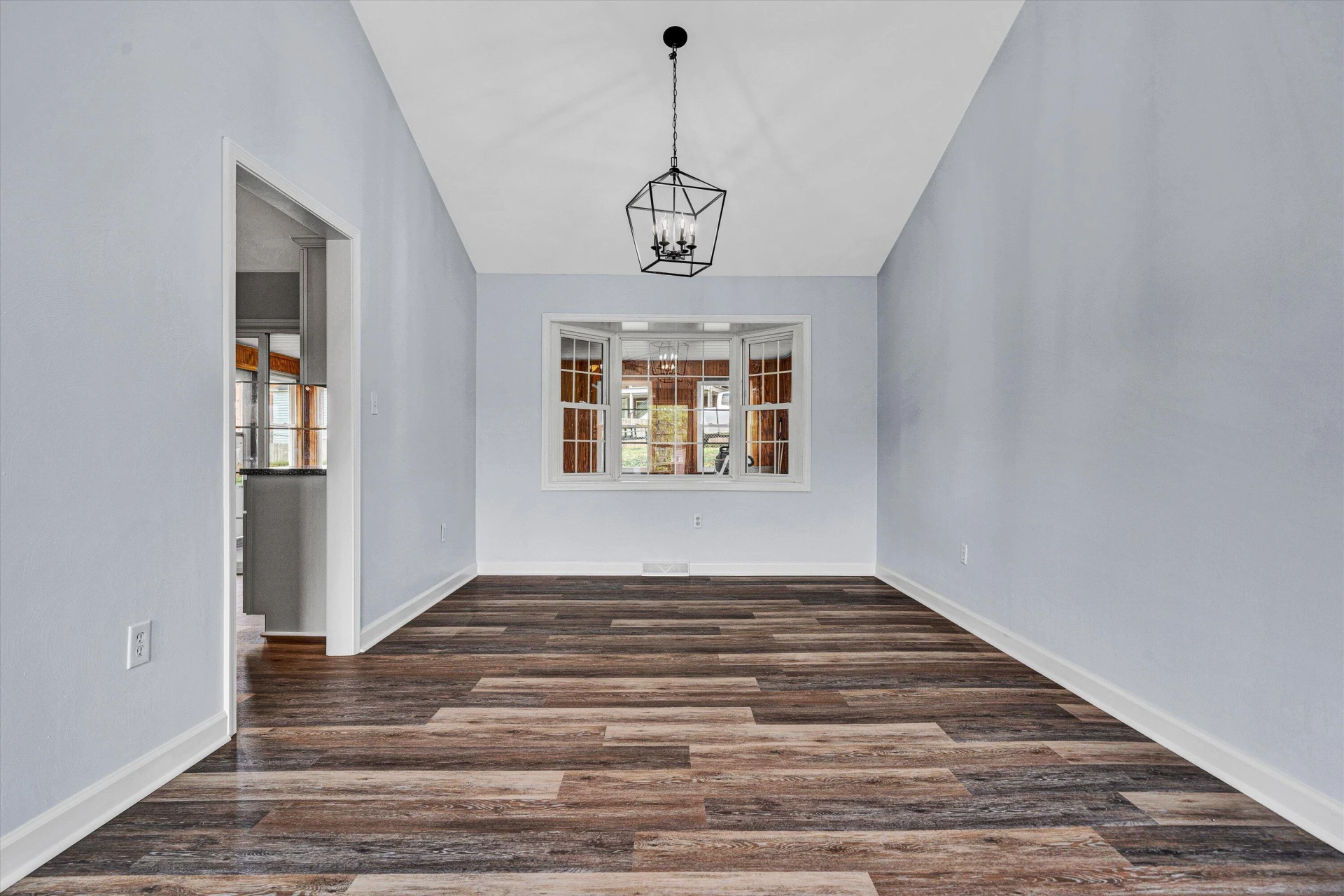2603 Meadow Springs CIR - Photo 6