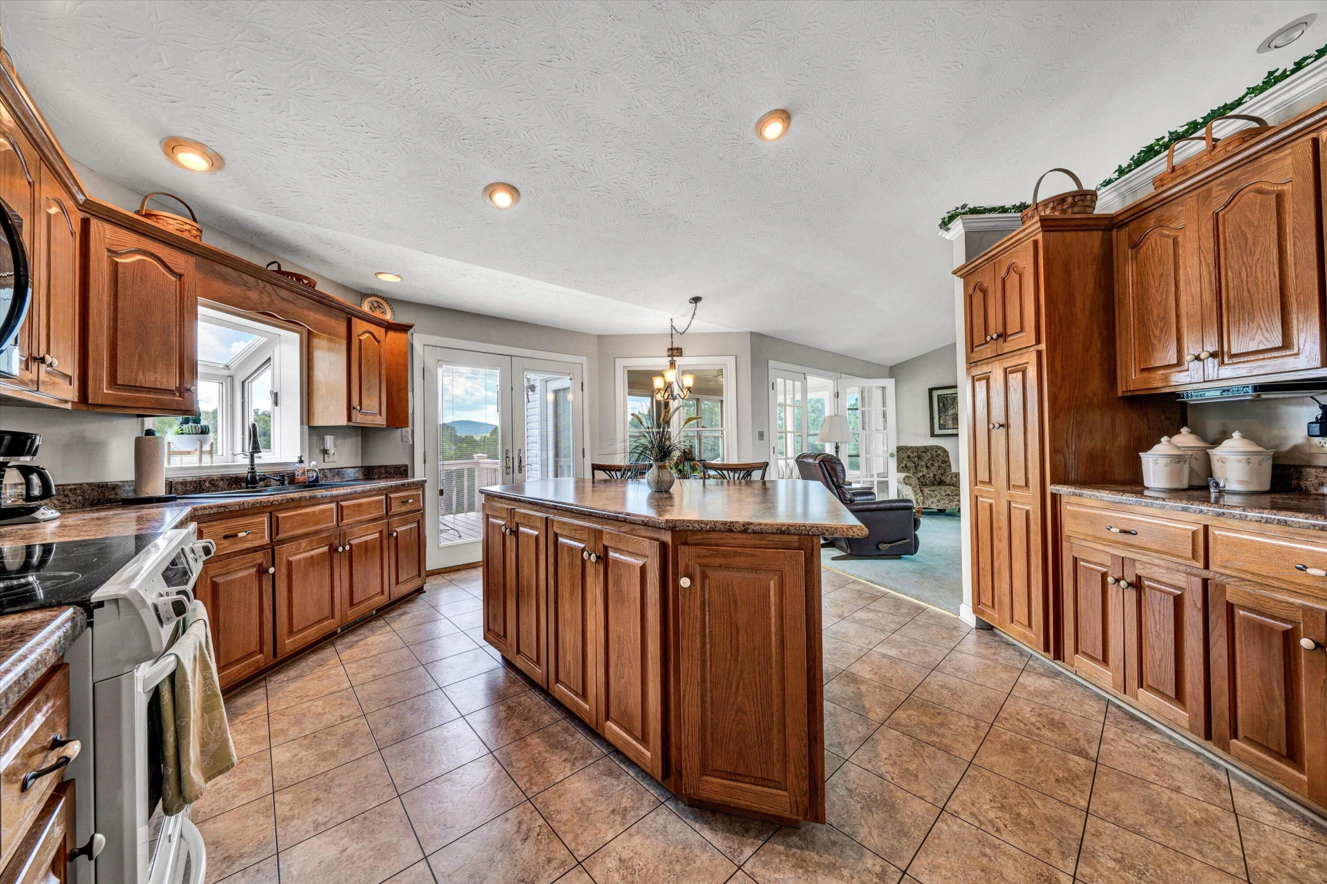 3434 SNOW CREEK RD - Photo 2