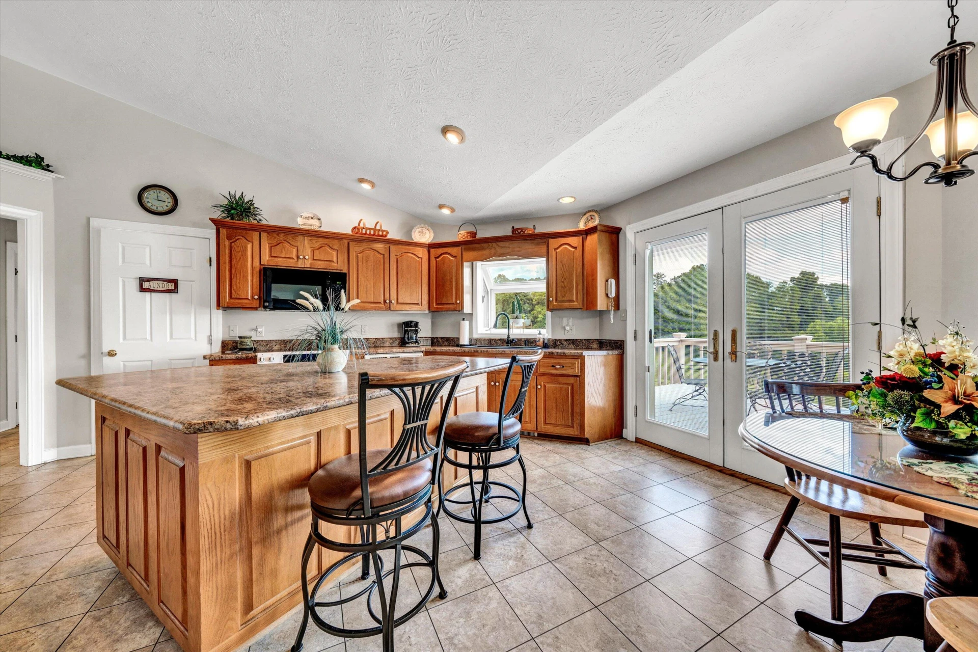 3434 SNOW CREEK RD - Photo 3