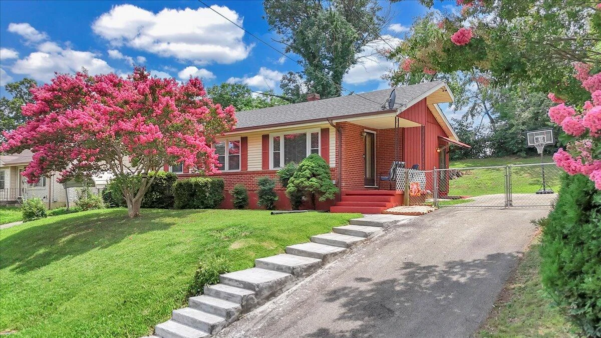 224 Cherryhill RD
