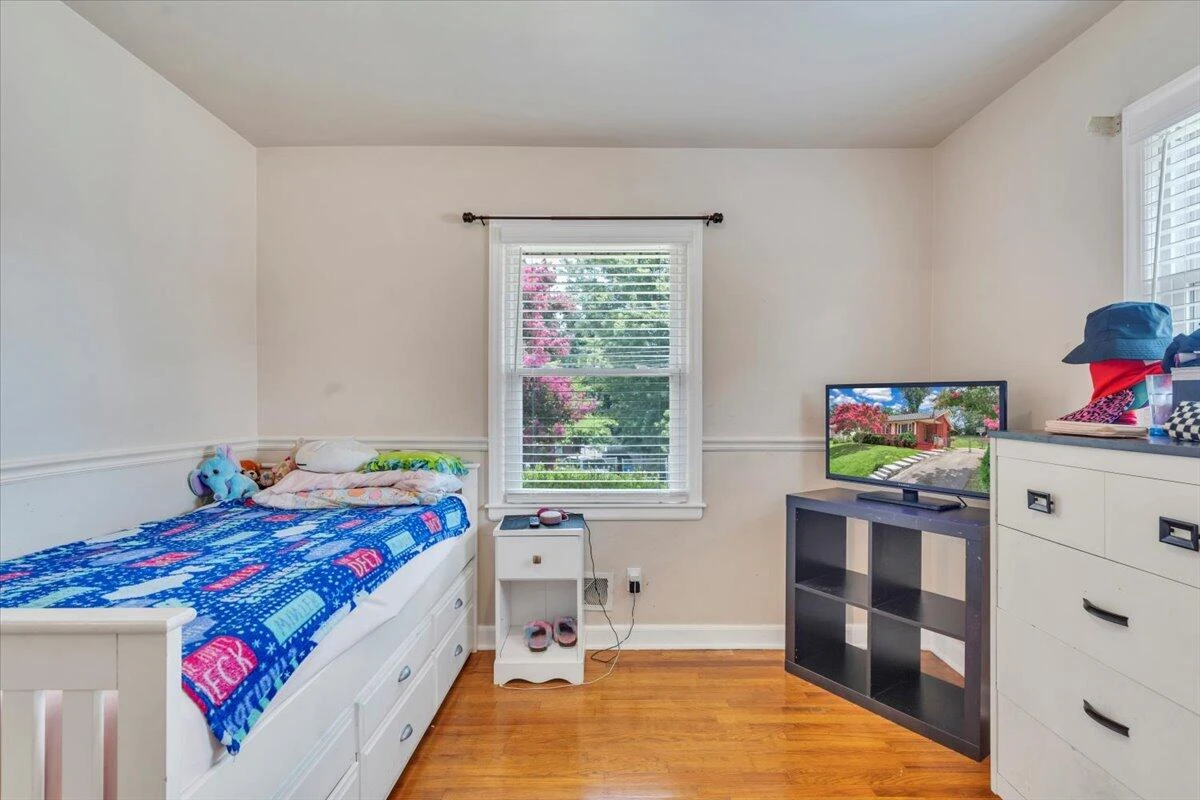224 Cherryhill RD - Photo 16