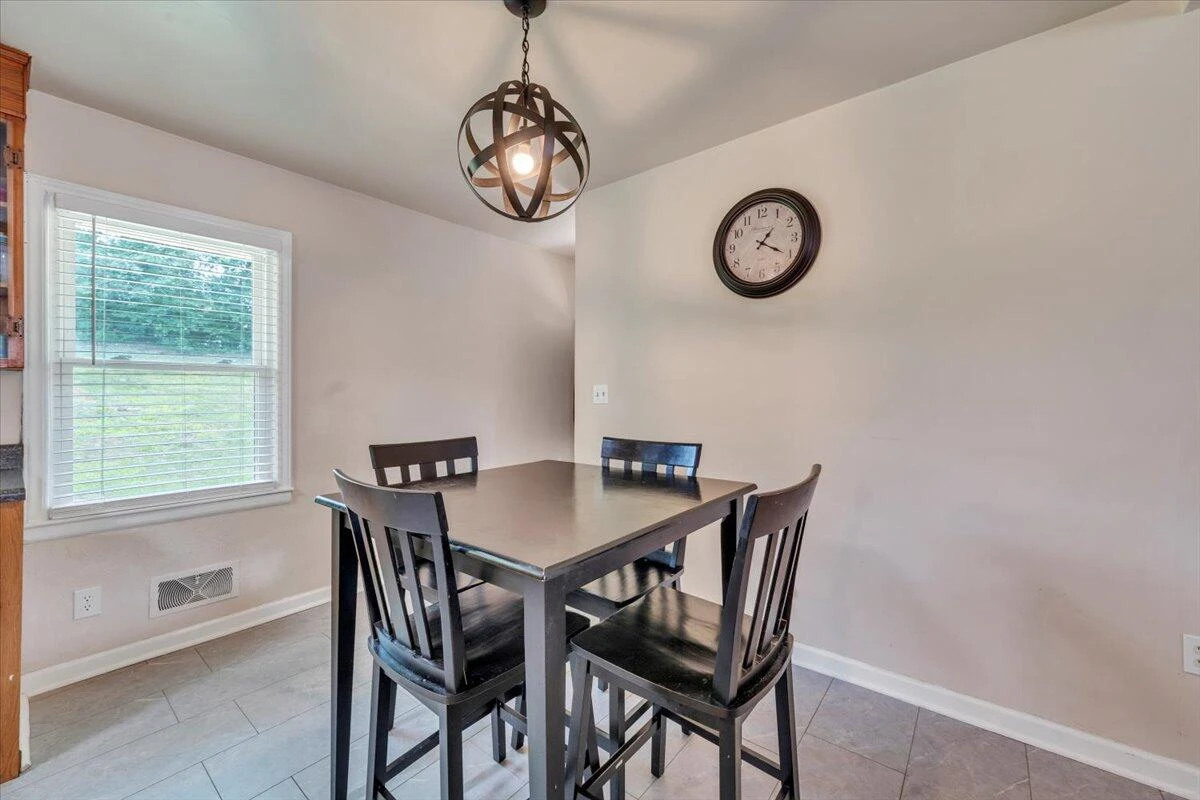 224 Cherryhill RD - Photo 8