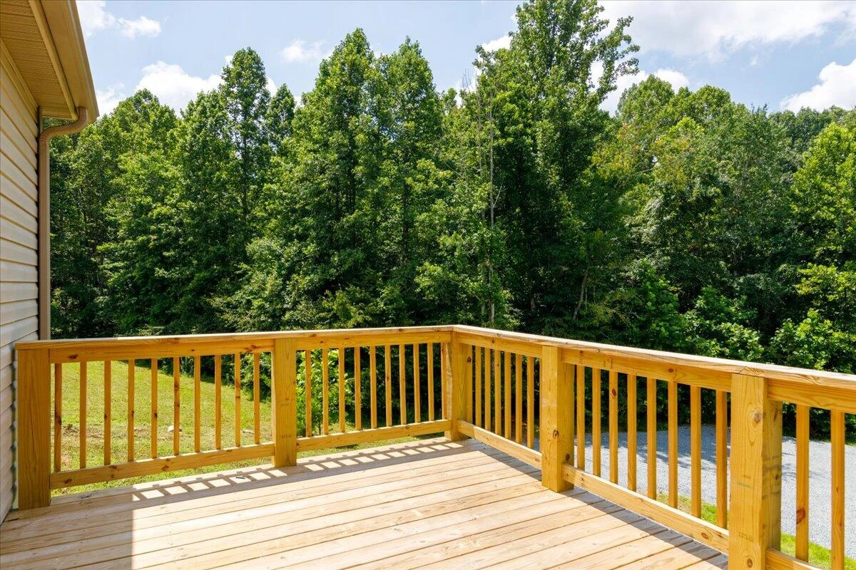 2539 Ashpone Tavern RD - Photo 21