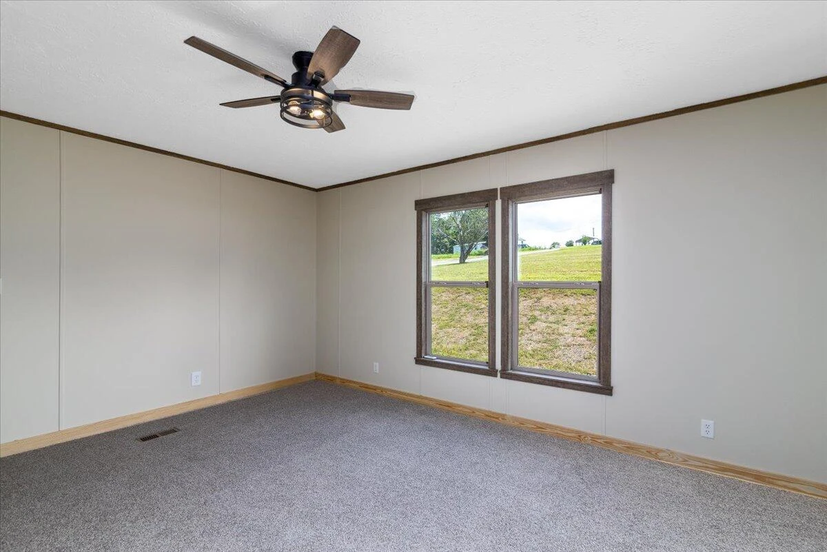 2539 Ashpone Tavern RD - Photo 24