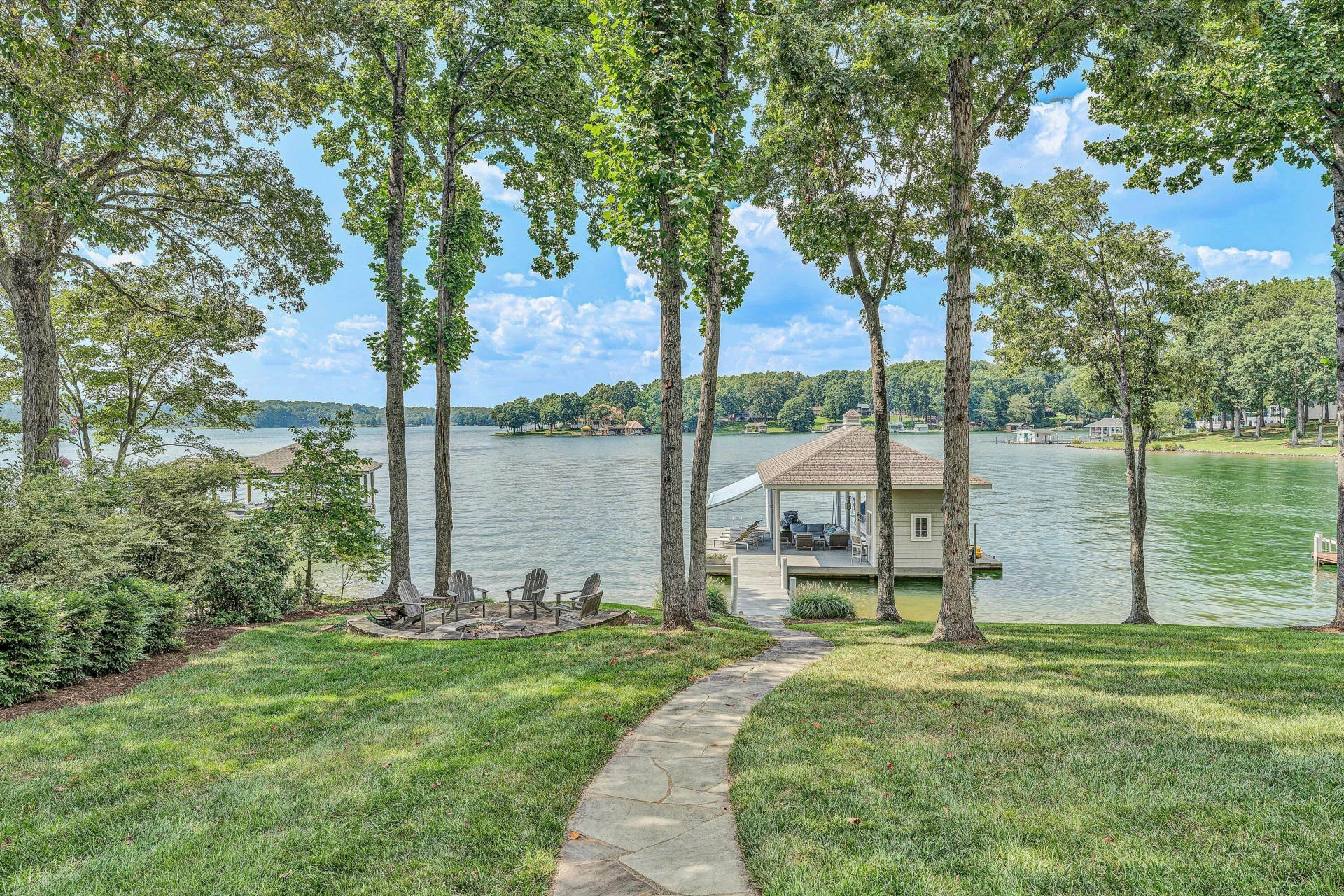 219 Lee DR - Photo 49