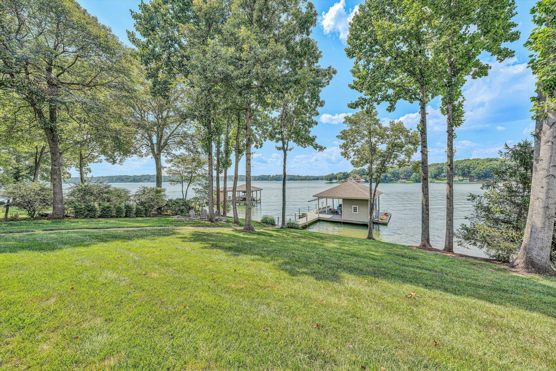 219 Lee DR - Photo 50